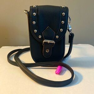 Wild Fable purse. Can be used on a belt or crossbody